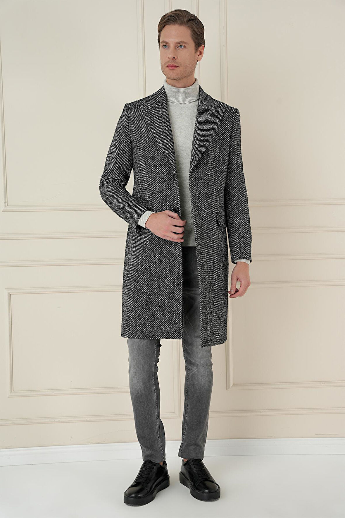 PLT 085 Siyah Klasik Palto