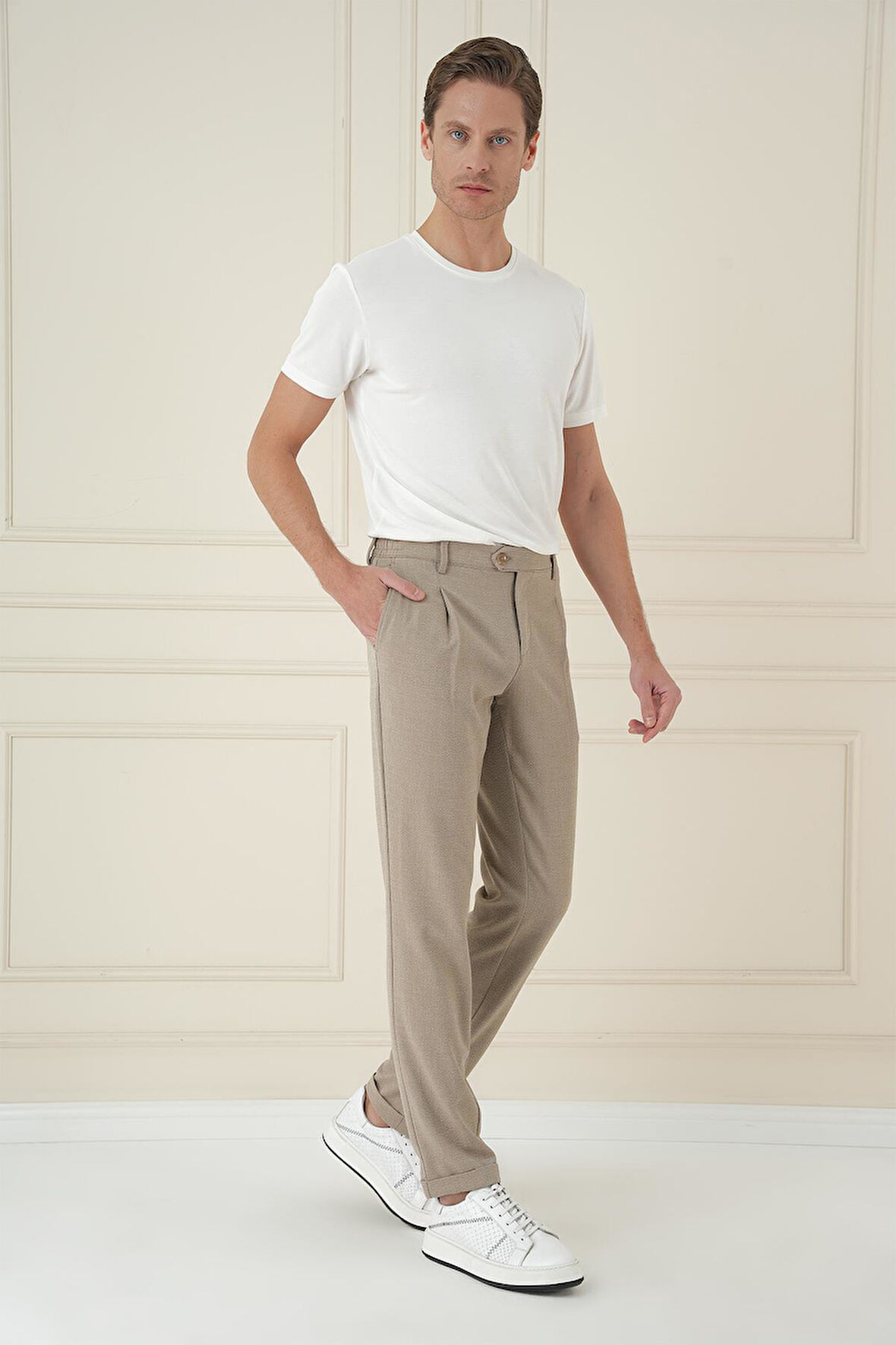 P 1174 Comfort Fit Gofre Dokulu Beli Lastikli Pileli Bej Jogger Pantolon