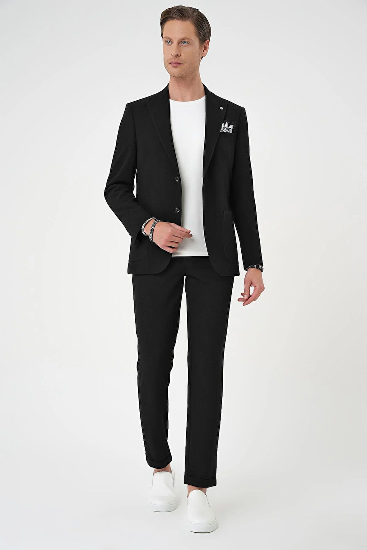 C 700 Slim Fit Kırlangıç Yaka Torba Cep Çift Yırtmaç Casual Siyah Ceket