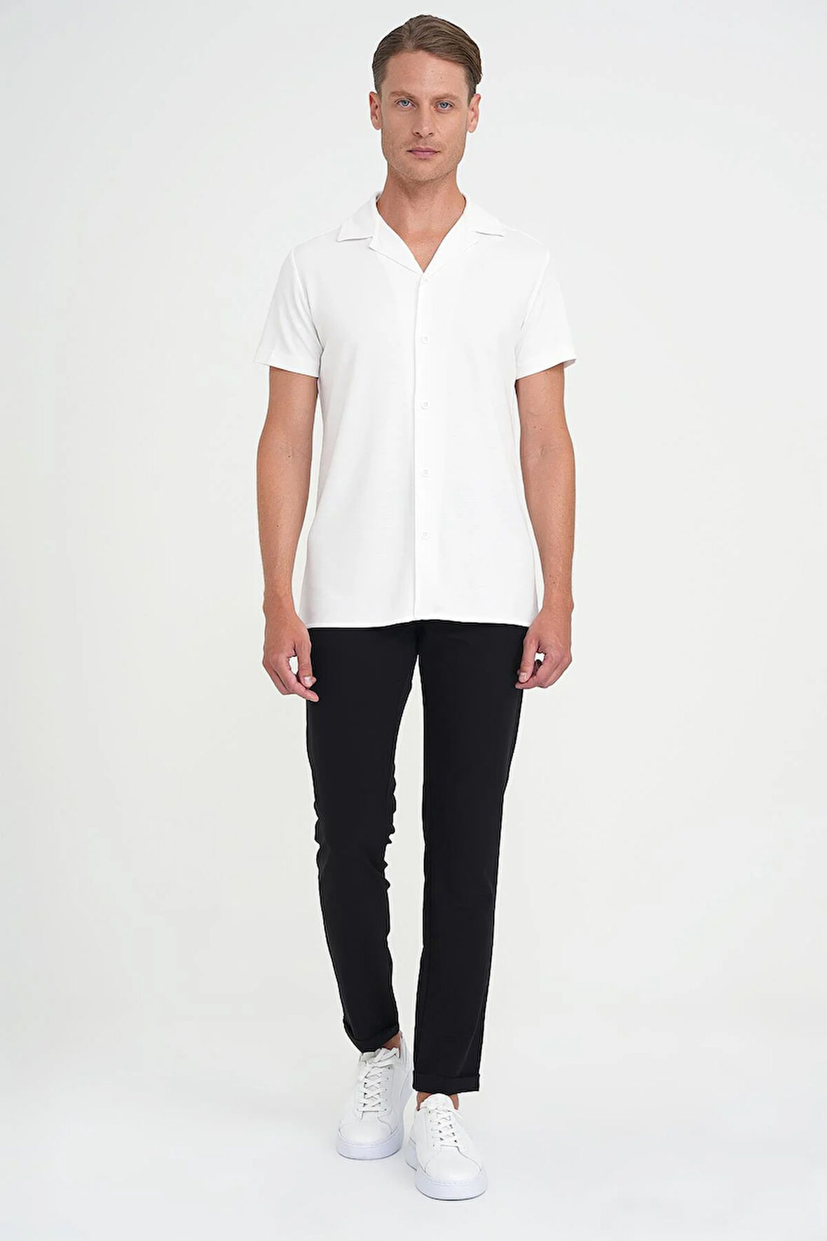 Slim Fit Apaş Yaka Modal Karışımlı Kısa Kol Beyaz Gömlek G 1590