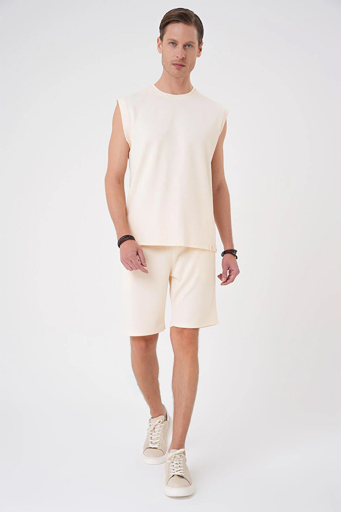 Ts 898 Comfort Fit Bisiklet Yaka Esnek Pamuk Kolsuz Spor Bej Tişört