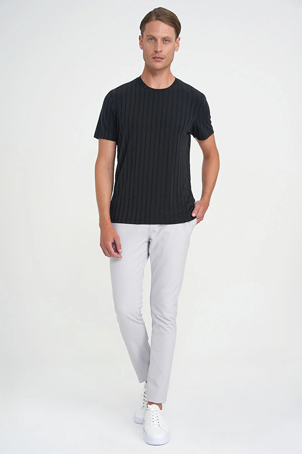 Comfort Fit Bisiklet Yaka Fitilli Kısa Kol Siyah Tişört Ts 909