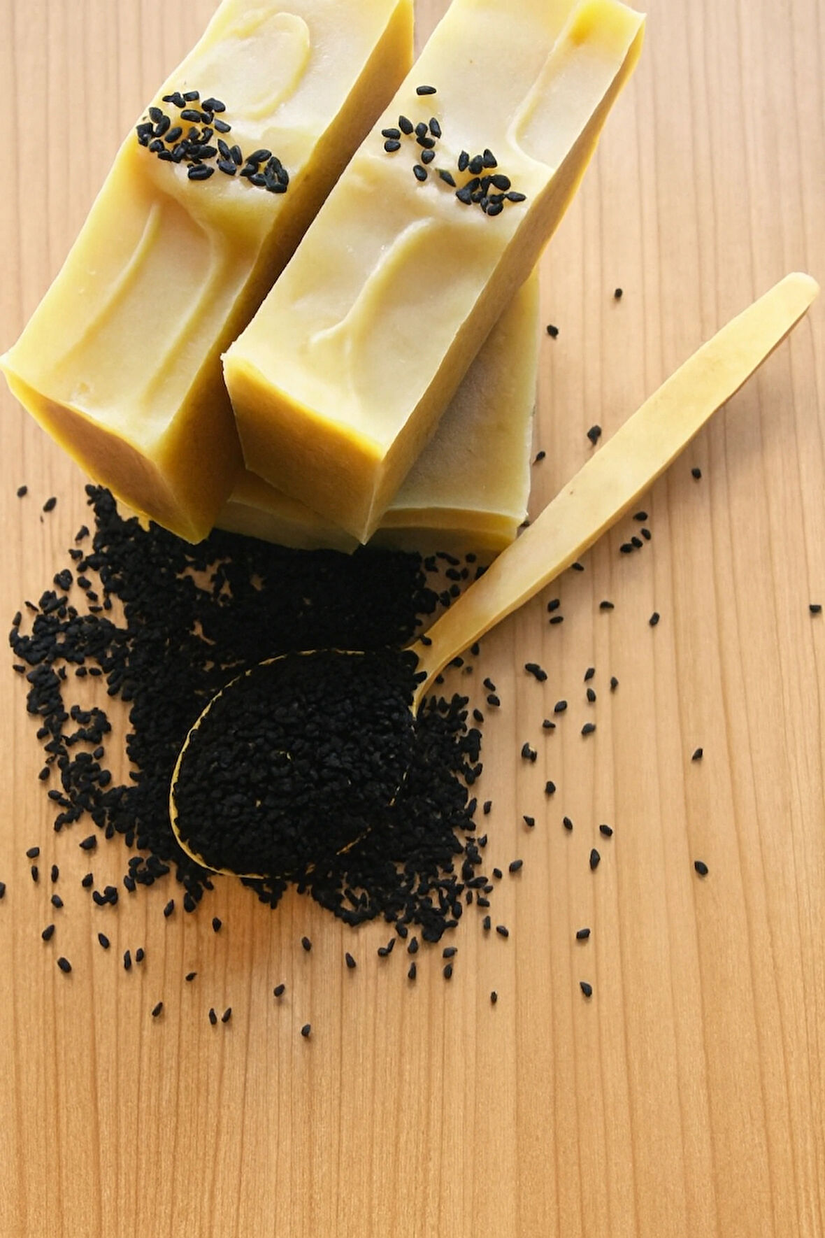 Doğal El Yapımı Çörek Otu Sabunu 1 Adet 100 Gr  Arındırıcı, Sivilce Karşıtı Besleyici Bitkisel Sabun