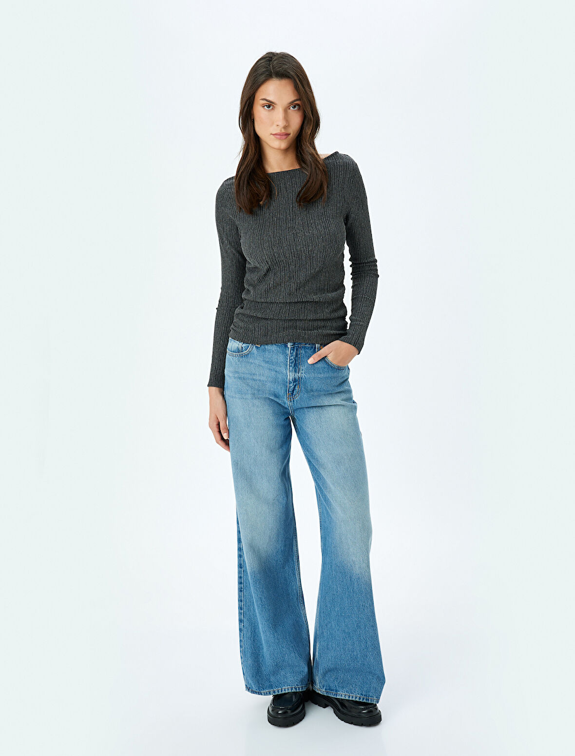 Bisiklet Yaka Dokulu Uzun Kollu Slim Fit Tişört