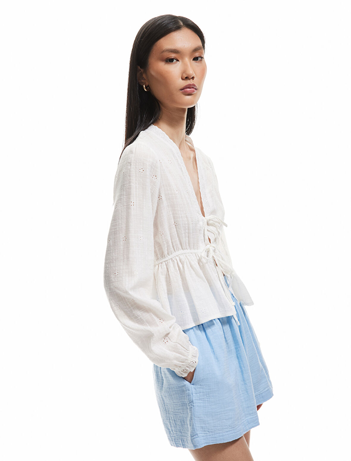 Lastikli Yüksek Bel Cepli Pamuklu Mini Müslin Şort