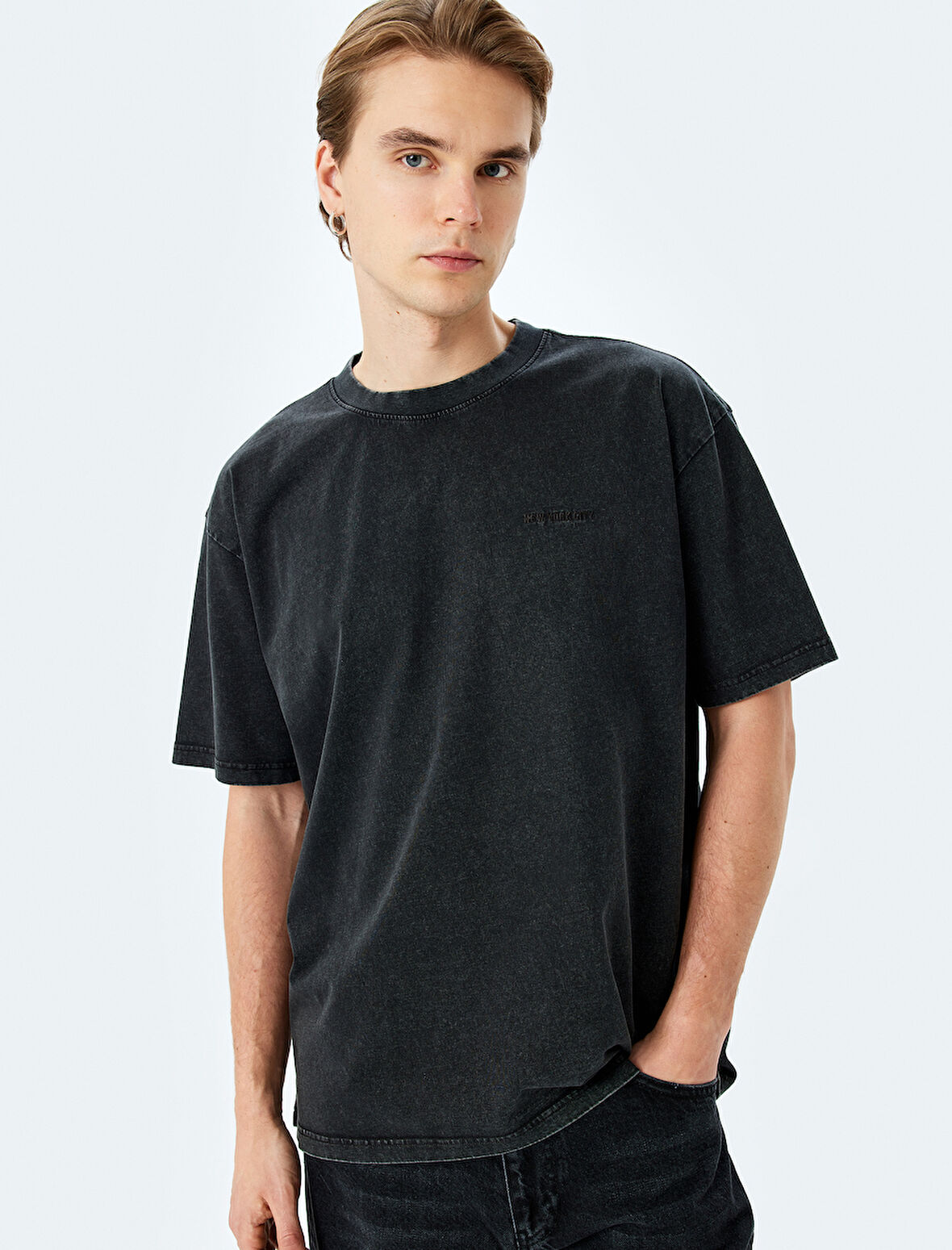 Yıkamalı Pamuklu Kısa Kollu Minimal Baskılı Bisiklet Yaka Oversize Tişört