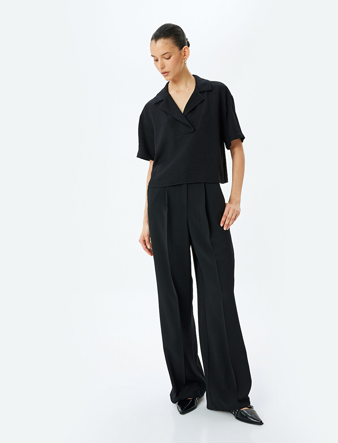 Viskon Kısa Kollu Bol Kesim Polo Yaka Bluz