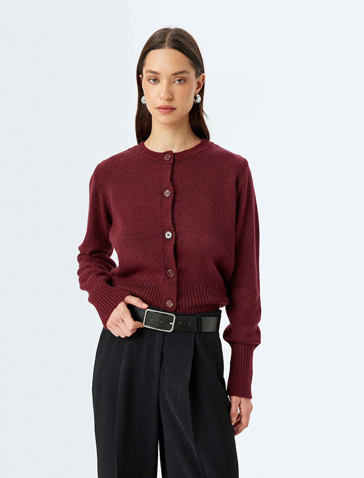 Uzun Kollu Düğmeli Bisiklet Yaka Triko Hırka 