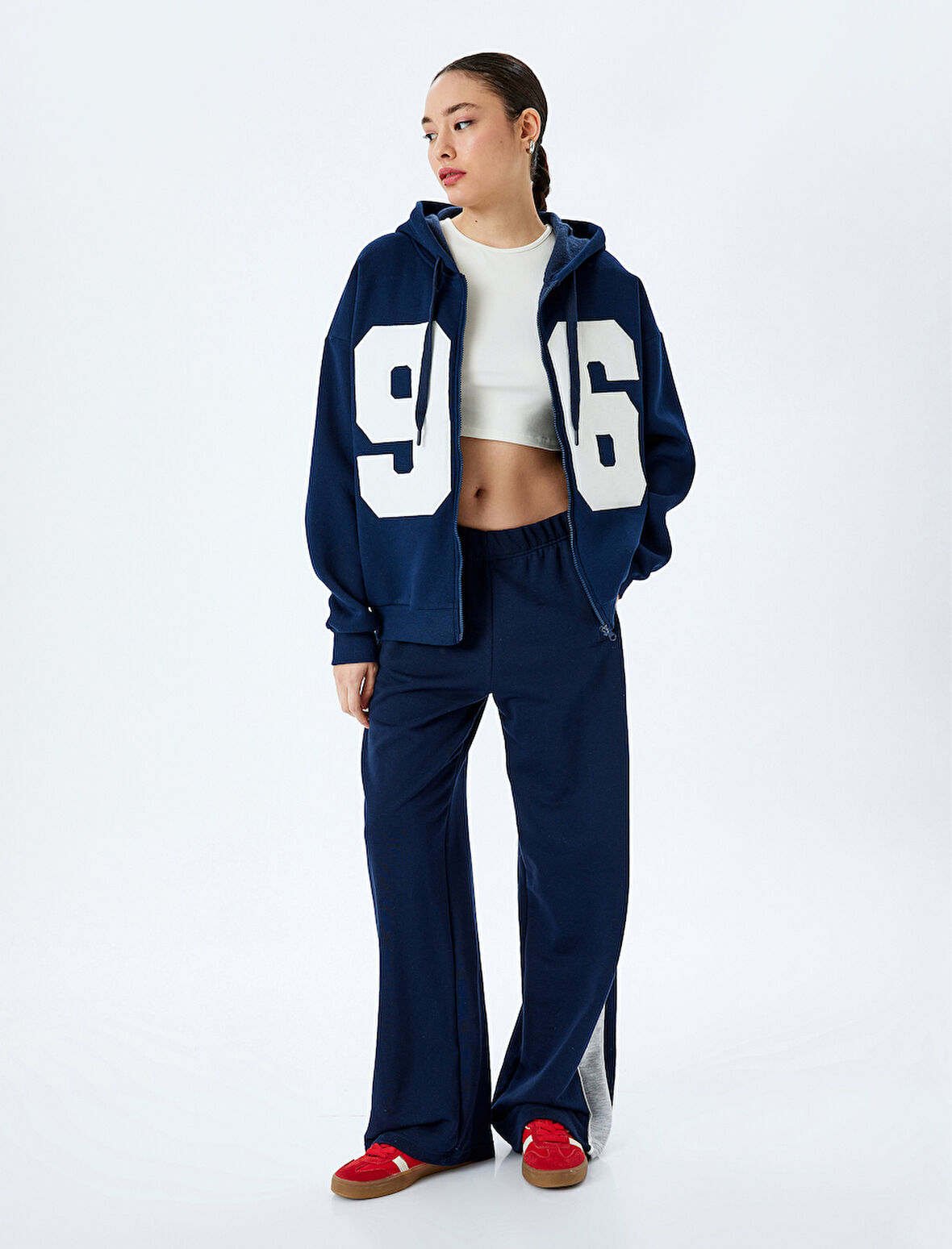 Şardonlu Kapüşonlu Kolej Nakışlı Oversize Fermuarlı Sweatshirt
