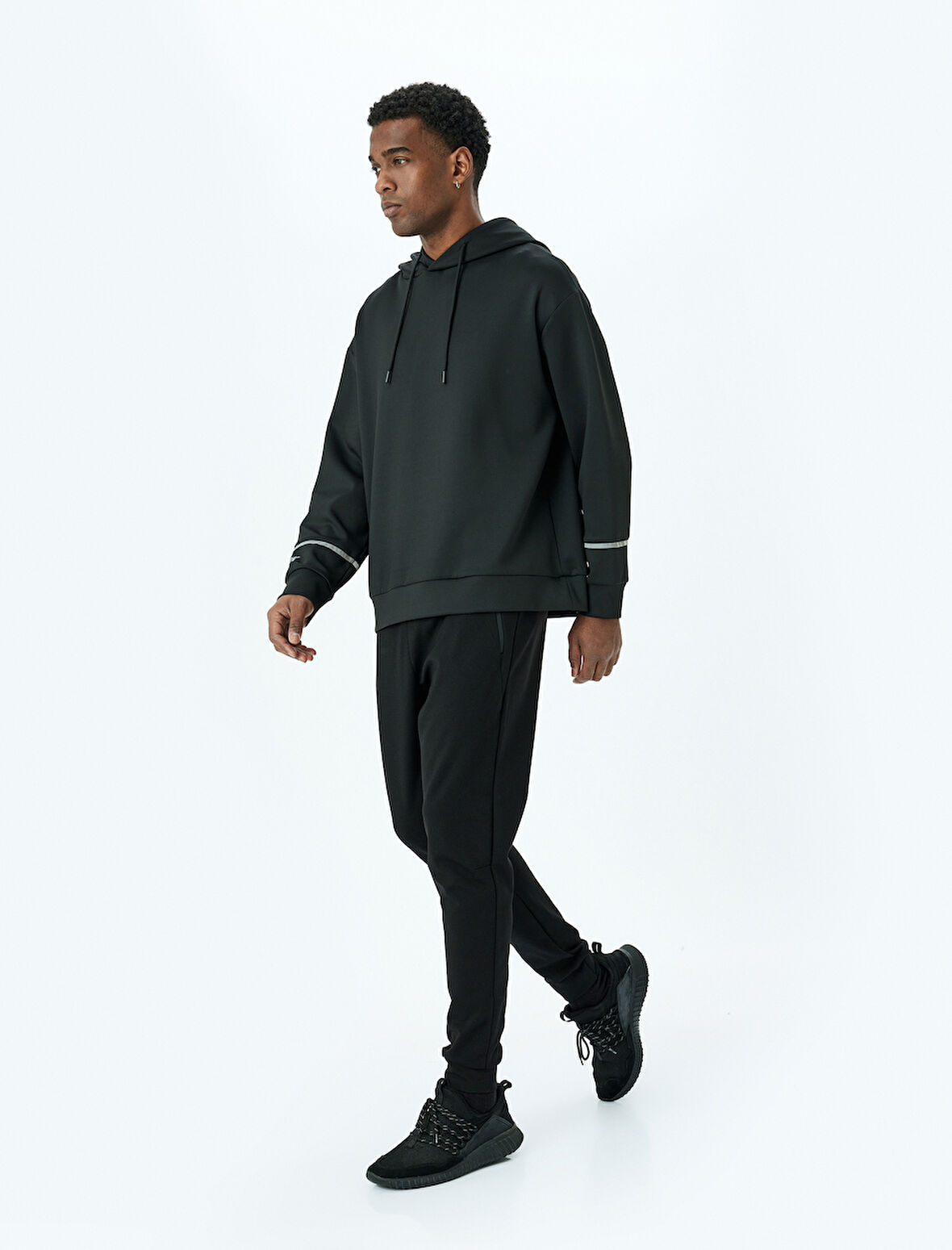 Fermuarlı Cep Detaylı Beli Bağcıklı Straight Fit Jogger Spor Eşofman Altı