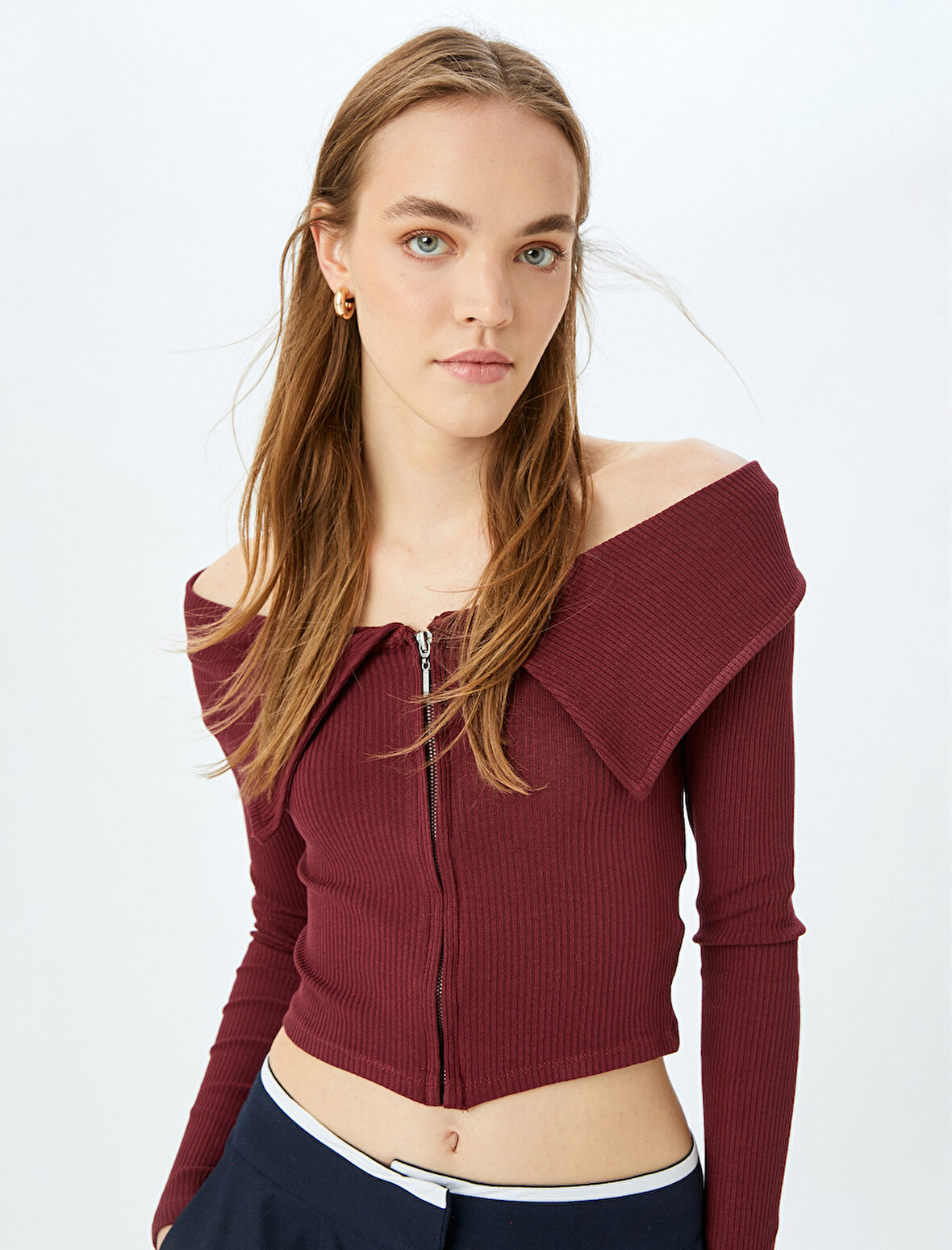 Crop Tişört Uzun Kollu Fermuarlı Omzu Açık Slim Fit