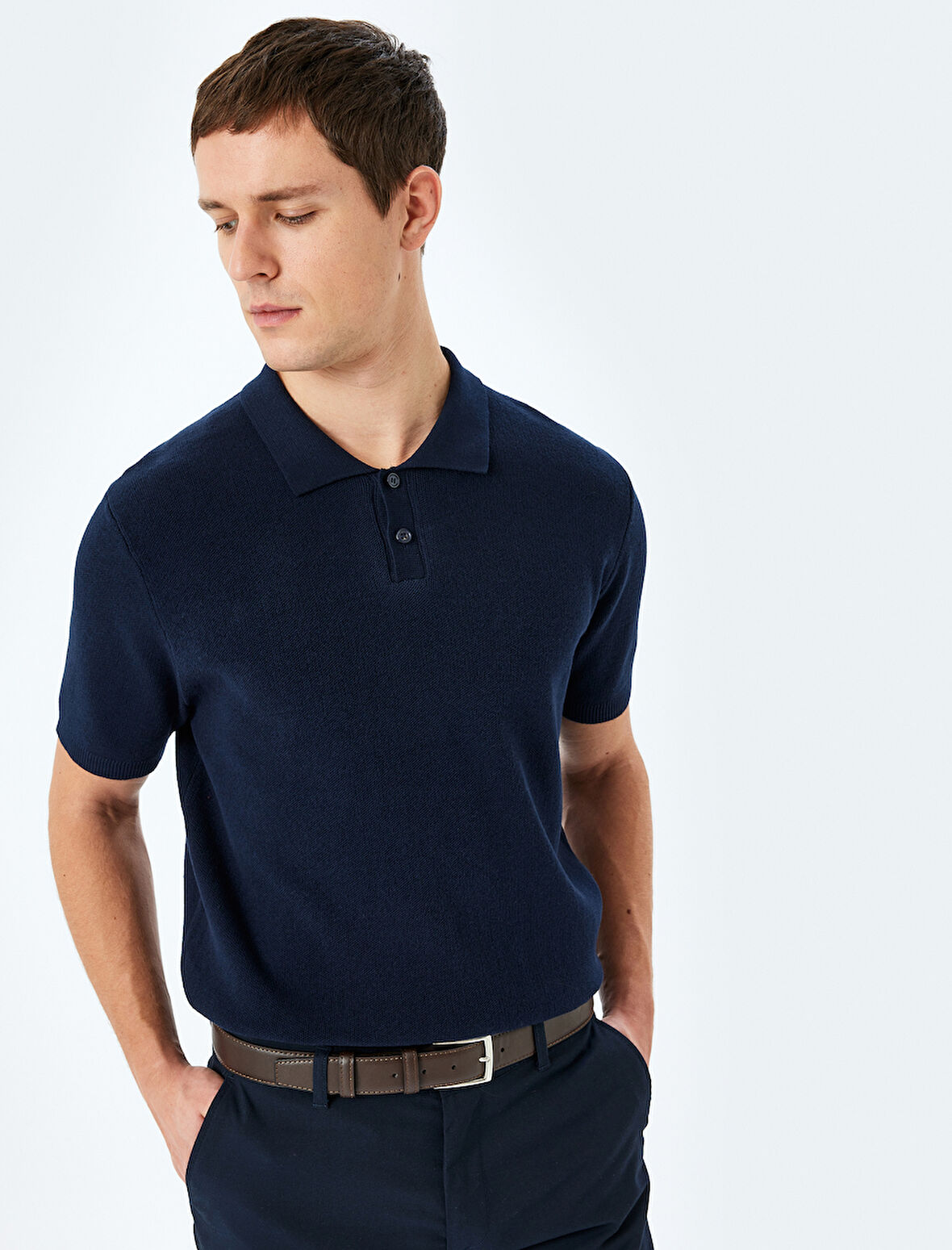 Pamuklu Basic Polo V Yaka Kısa Kollu Triko Tişört