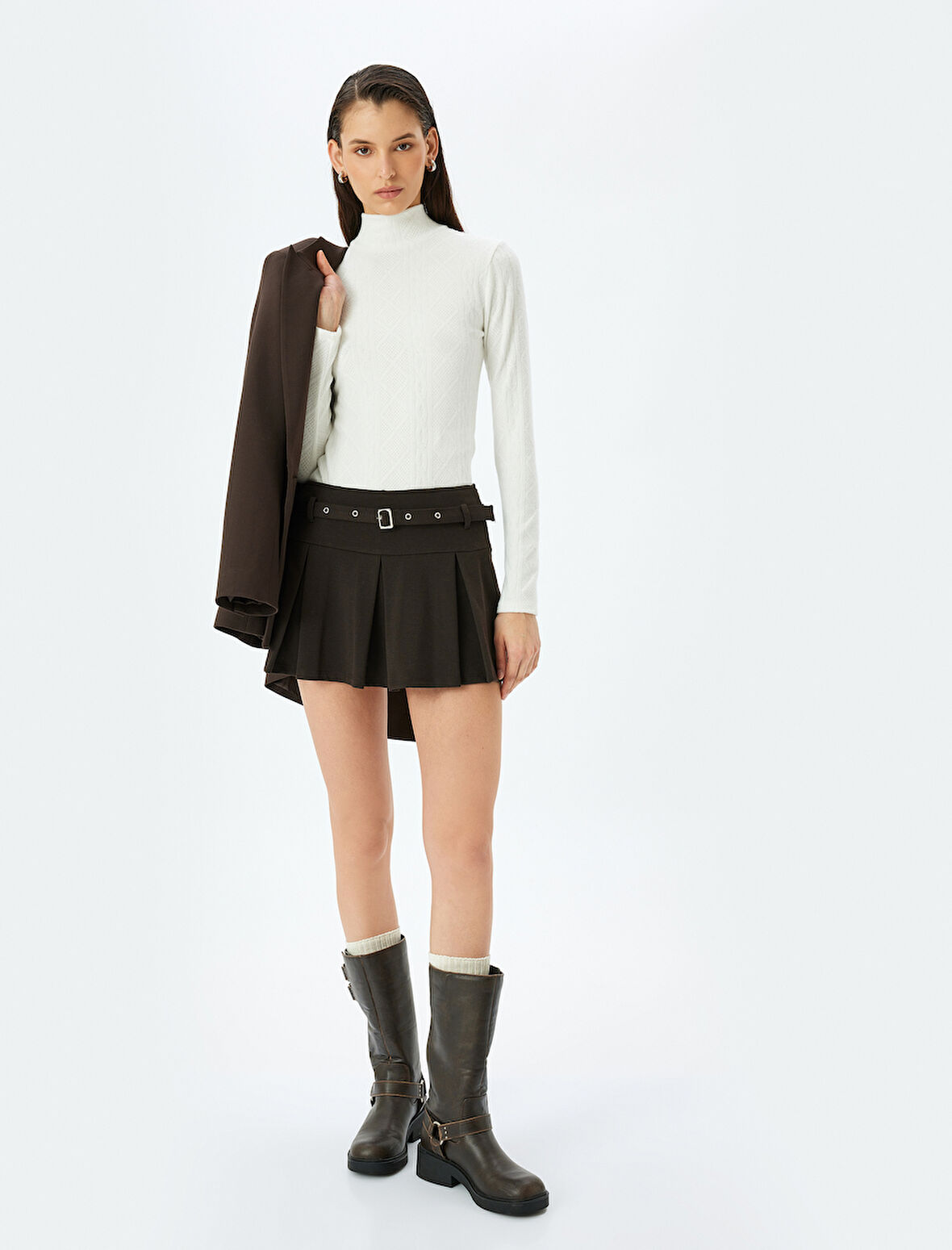 Slim Fit Dik Yaka Uzun Kollu Dokulu Body