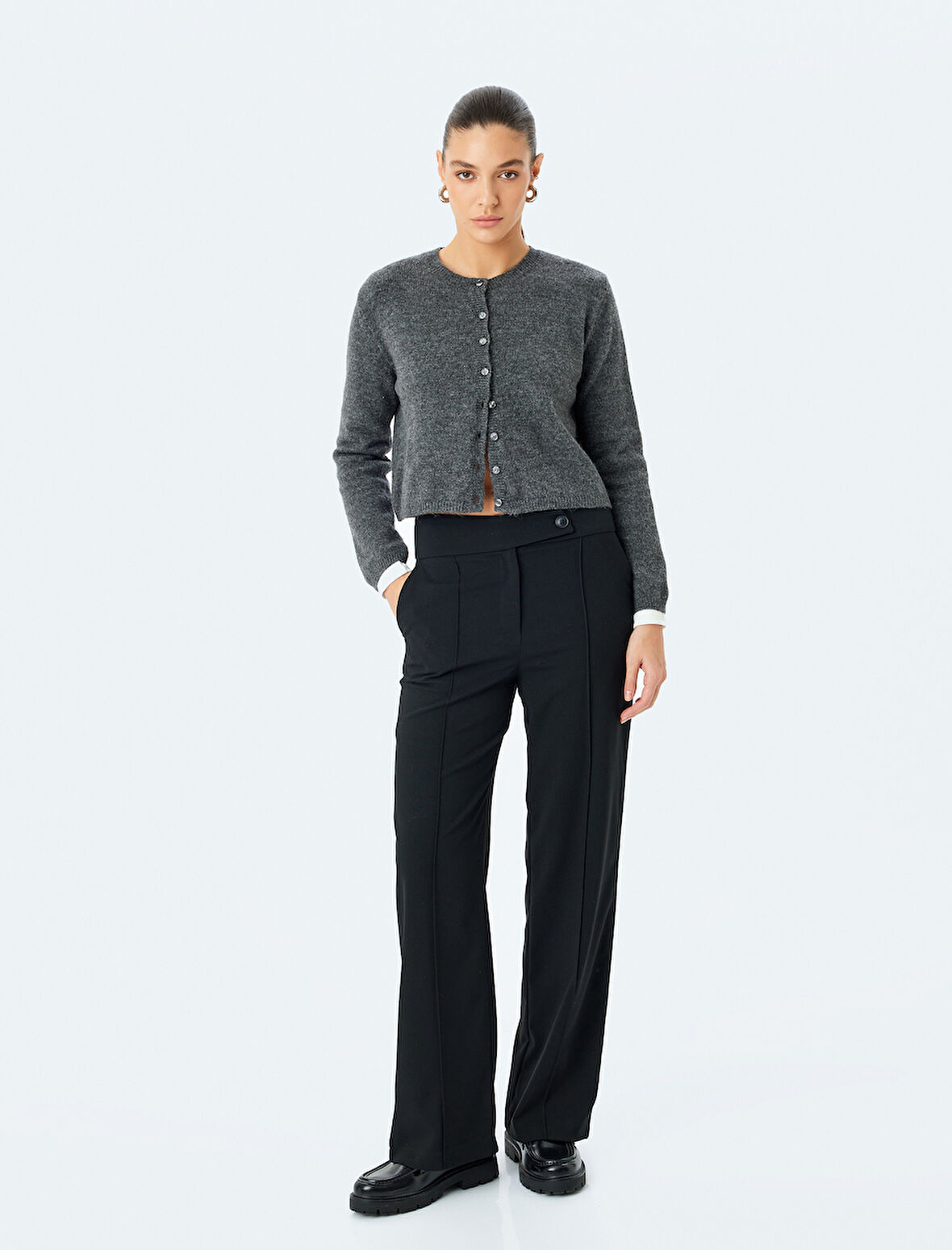 Cepli Nervür Detaylı Düz Paça Kumaş Pantolon