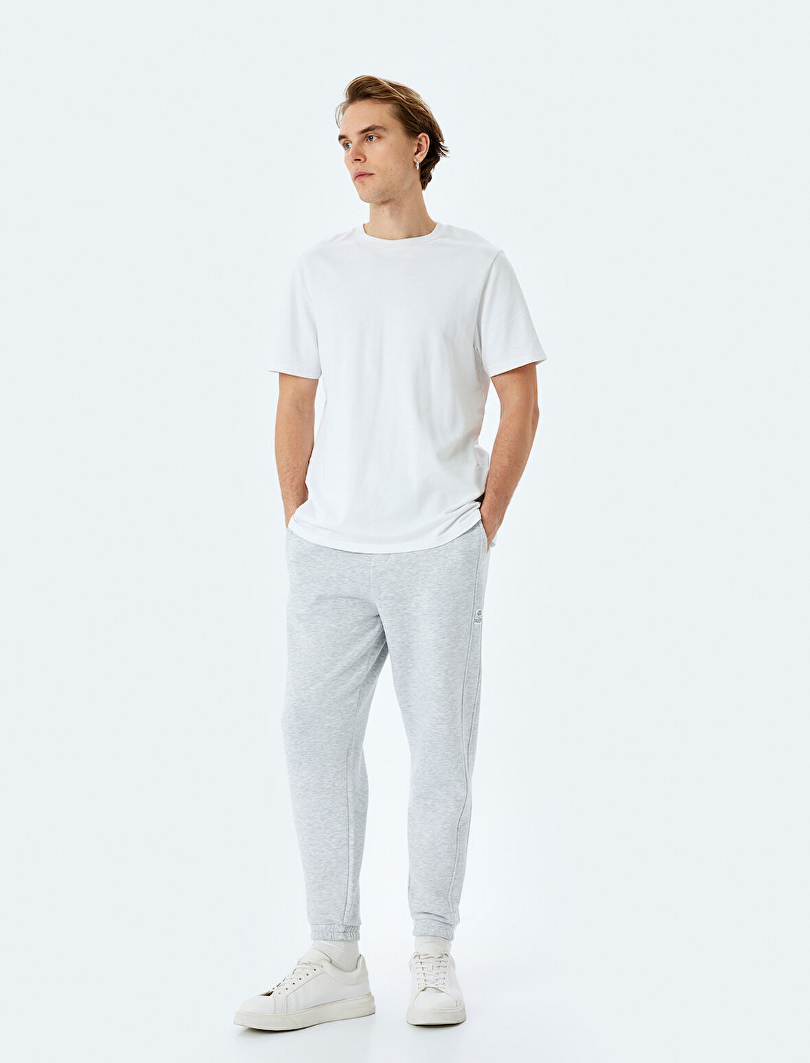 Pamuk Karışımlı Cepli Dikiş Detaylı Şardonlu Lastikli Paça Beli Bağcıklı Jogger Eşofman Altı