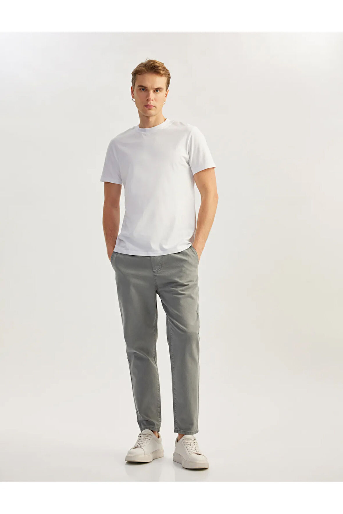 Beli Bağcıklı Straight Fit Cep Detaylı Pamuklu Jogger Pantolon