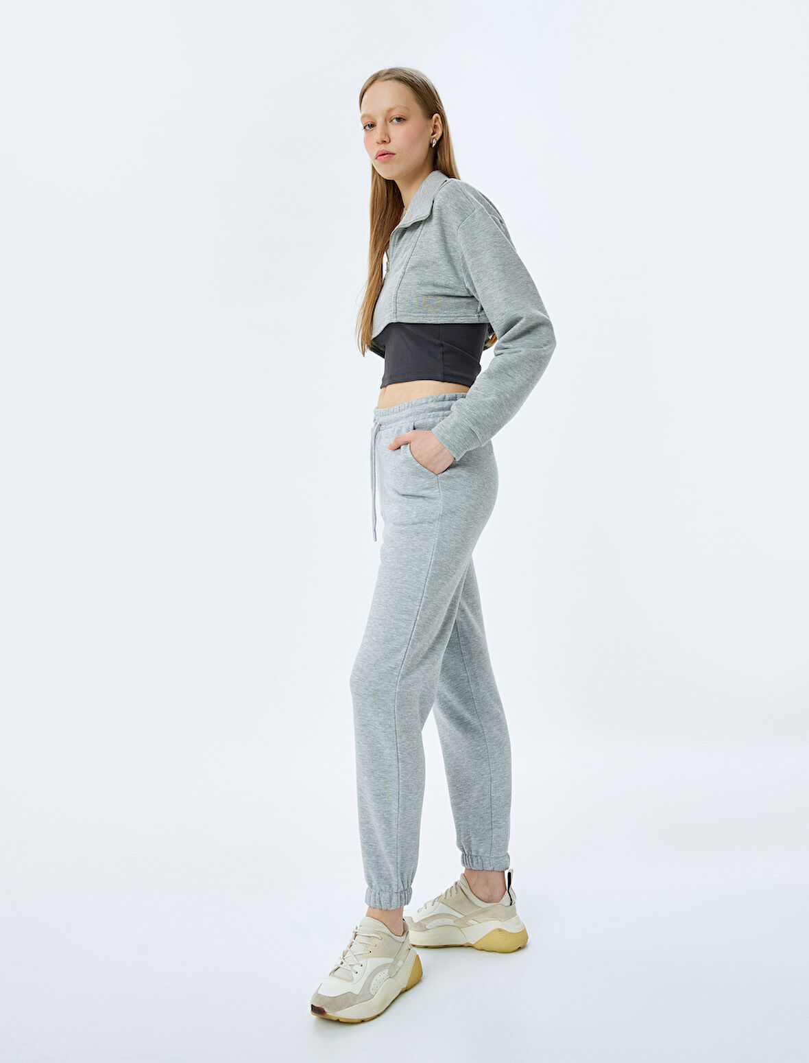 Şardonlu Beli Bağcıklı Cep Detaylı Rahat Kalıp Jogger Eşofman Altı