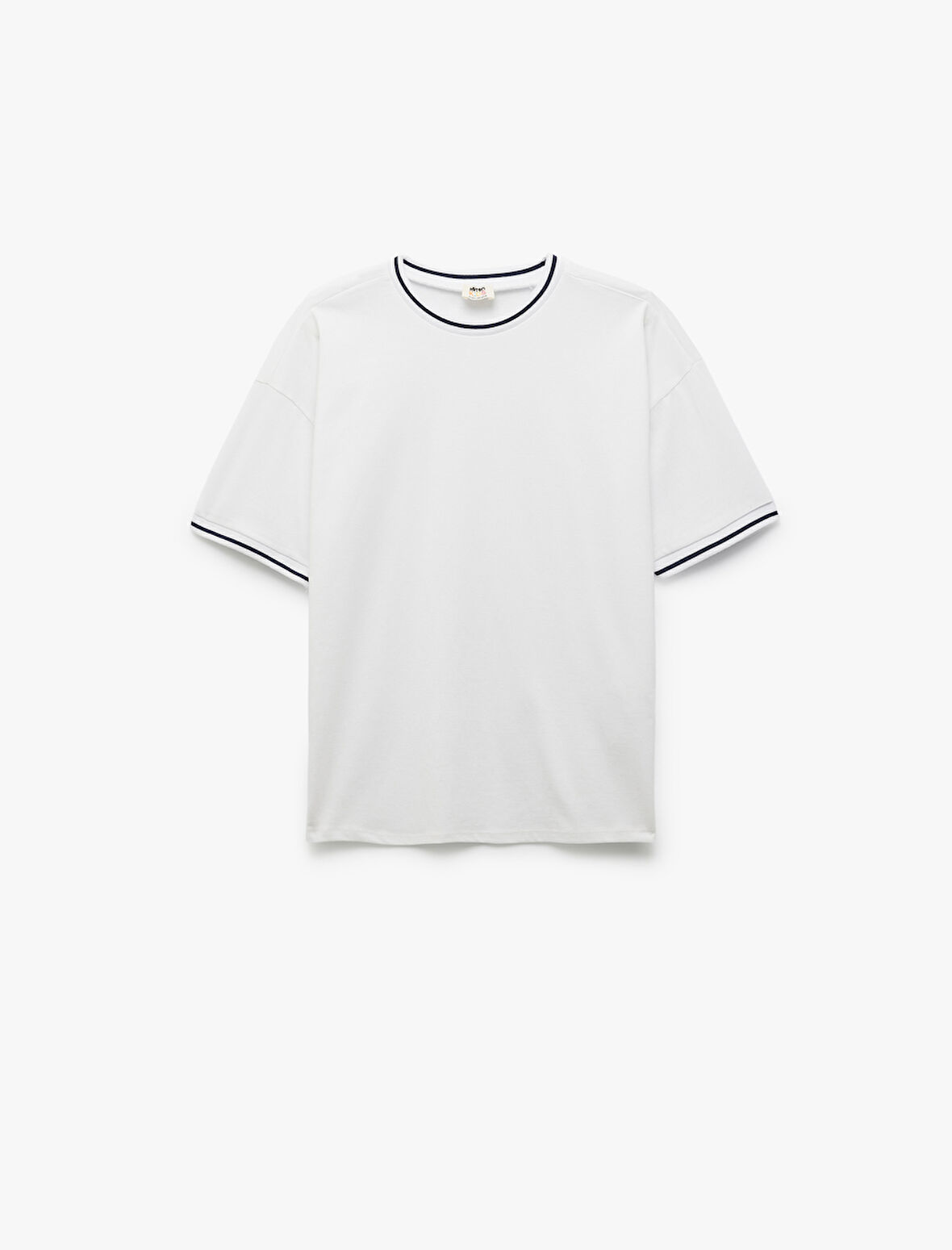 Pamuklu Biyeli Bisiklet Yaka Kısa Kollu Tişört