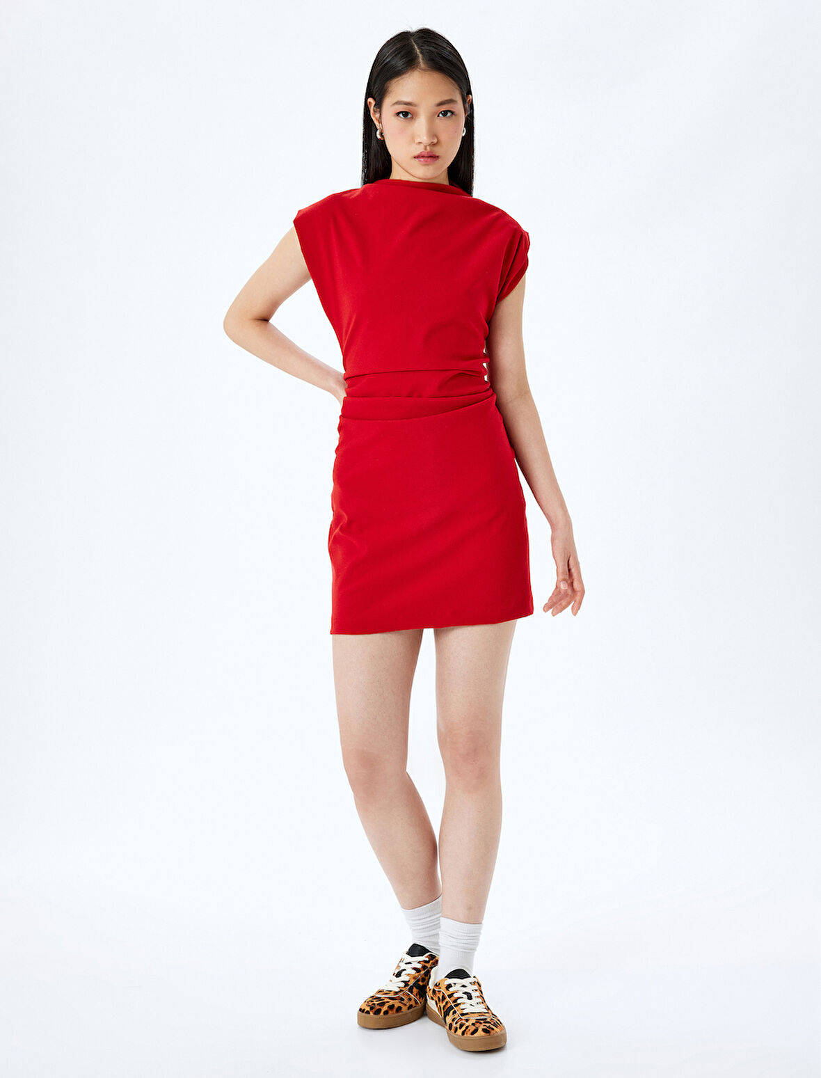Dik Yaka Kolsuz Slim Fit Drapeli Mini Elbise