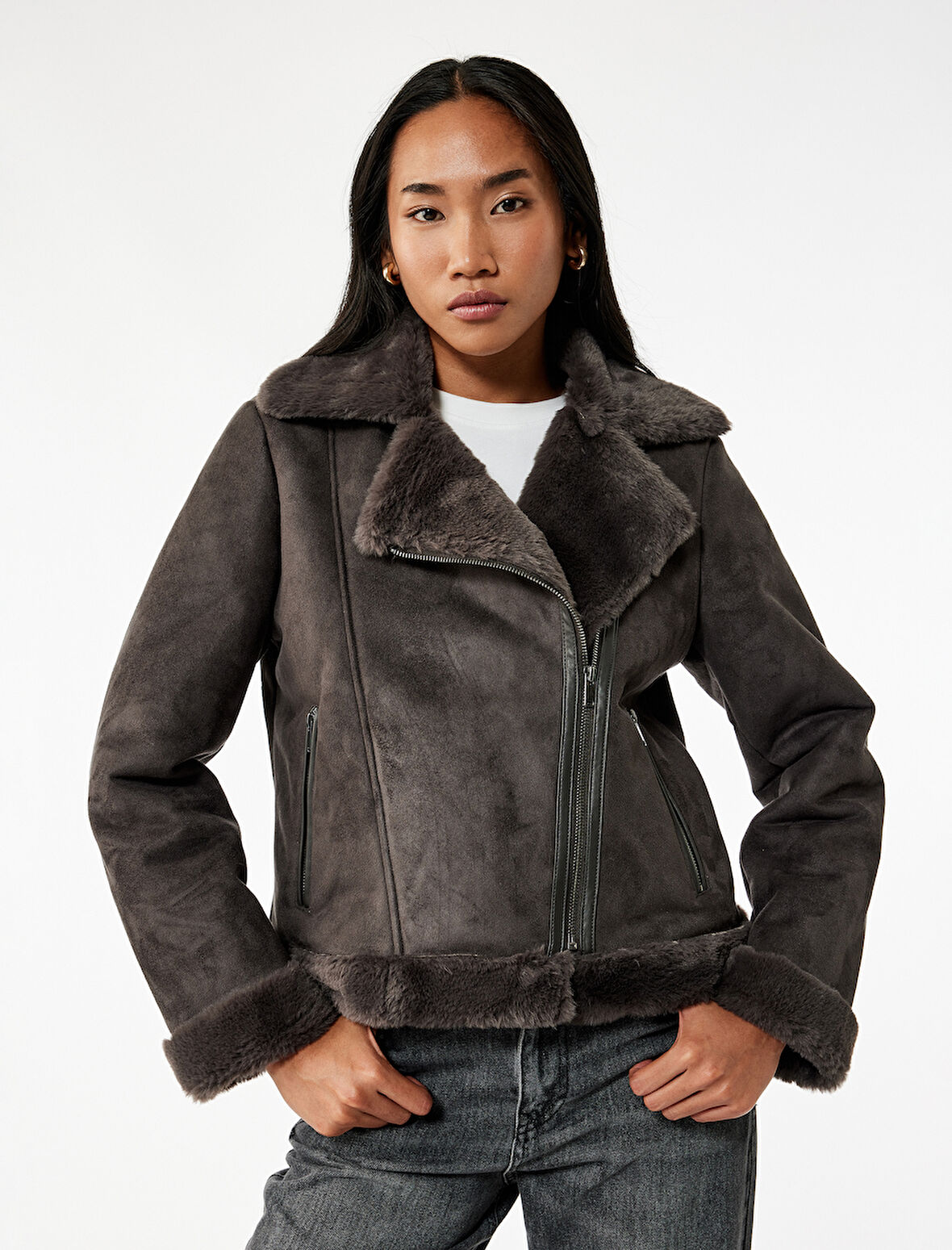 Cepli Fermuarlı Uzun Kollu Peluş Yaka Süet Görünümlü Crop Biker Ceket