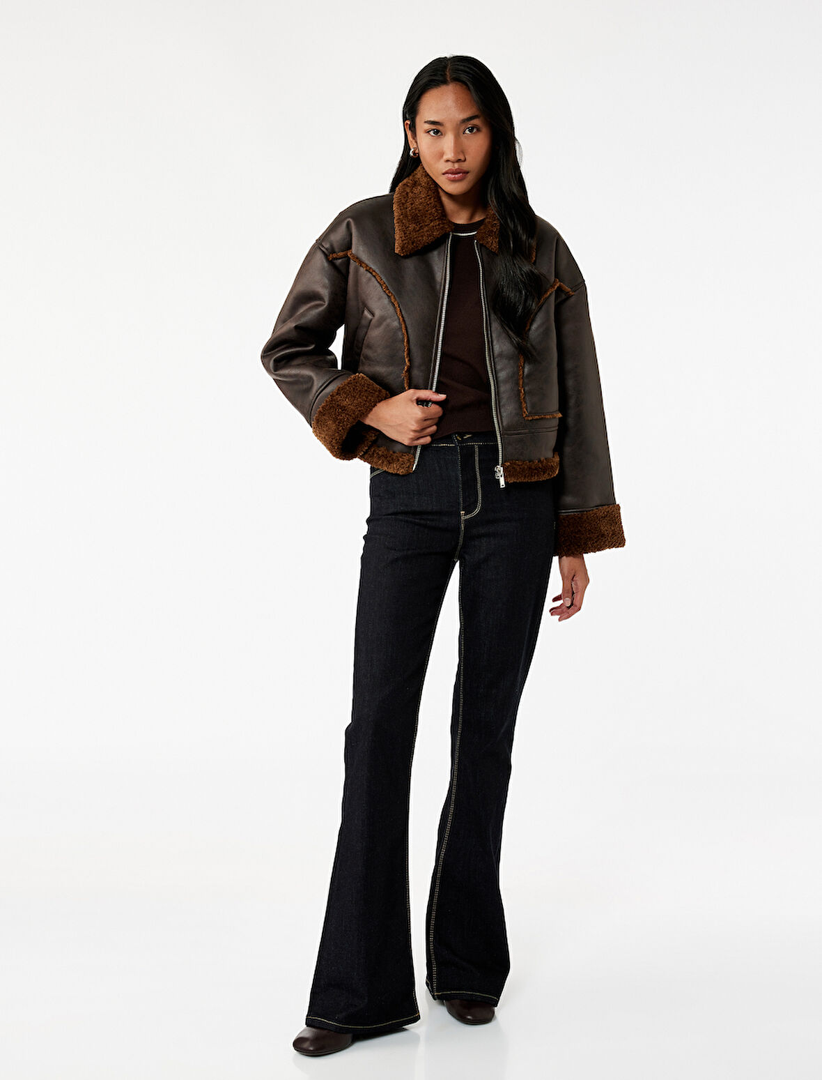 Uzun Kollu Cepli Fermuarlı Peluş Yaka Suni Süet Crop Biker Ceket