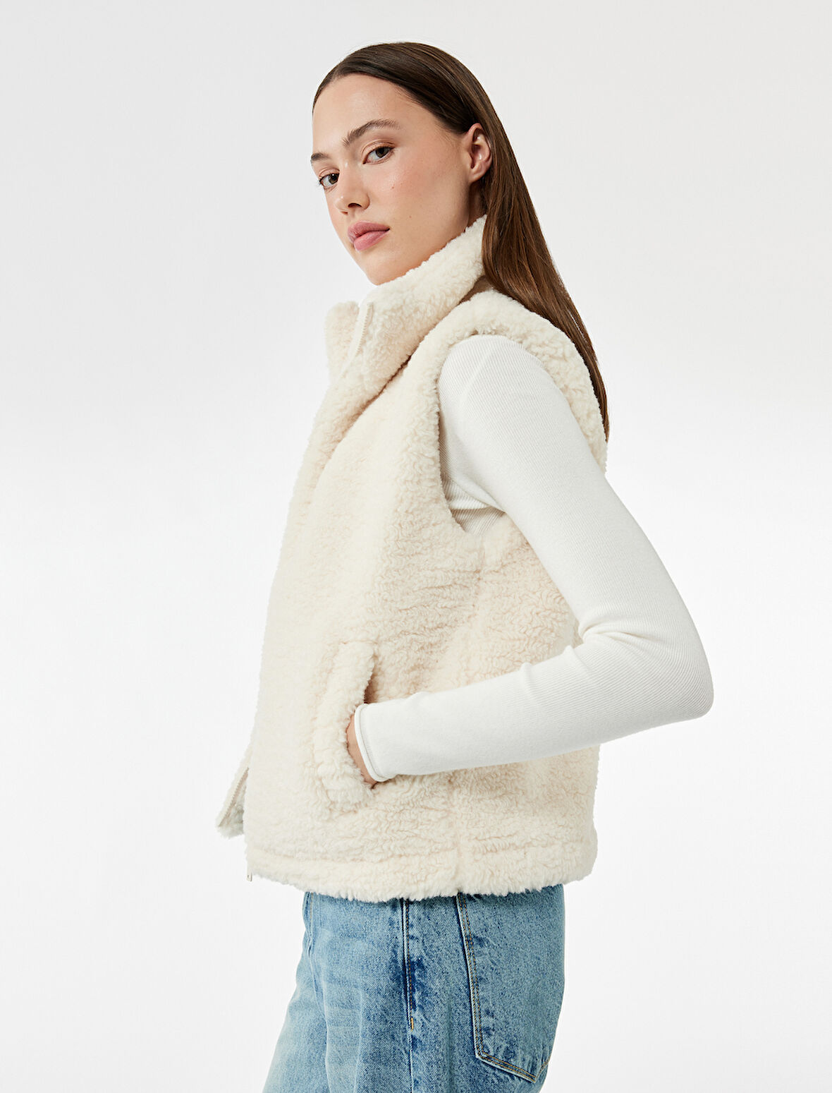 Cepli Dik Yaka Kolsuz Fermuarlı Crop Peluş Yelek