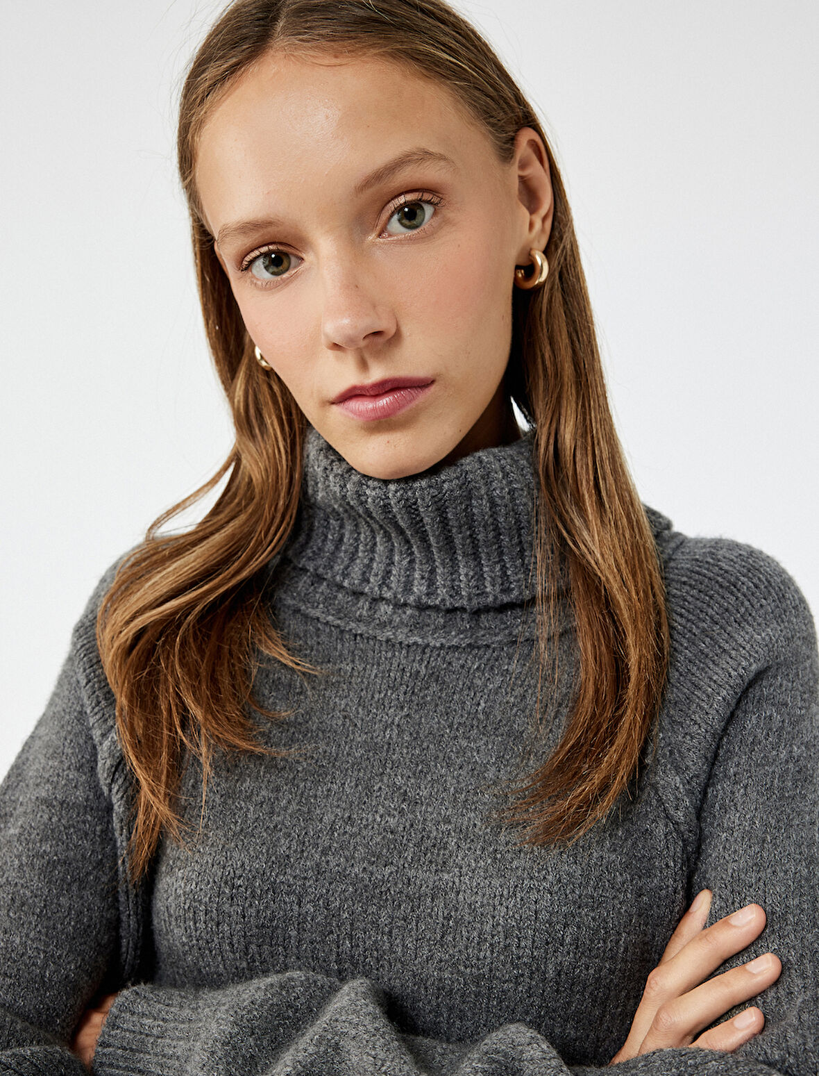 Uzun Kollu Dikiş Detaylı Balıkçı Yaka Triko Kazak