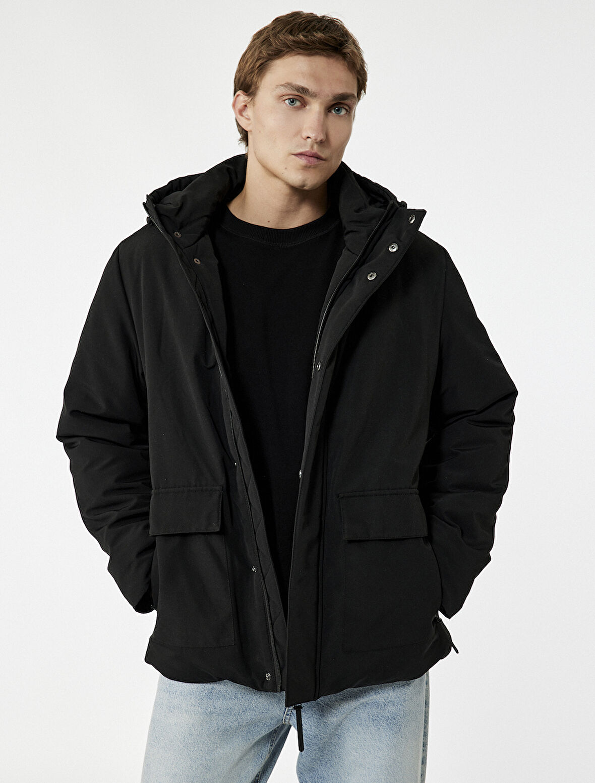 Çıtçıt Düğme Detaylı Fermuarlı Cepli Kapüşonlu Şişme Ceket