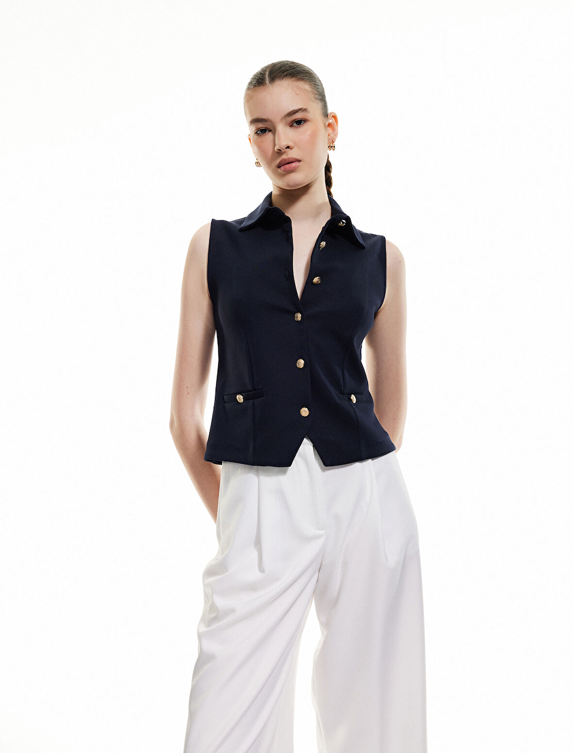 Slim Fit Gold Düğme Detaylı Kolsuz Ceket Yaka Yelek