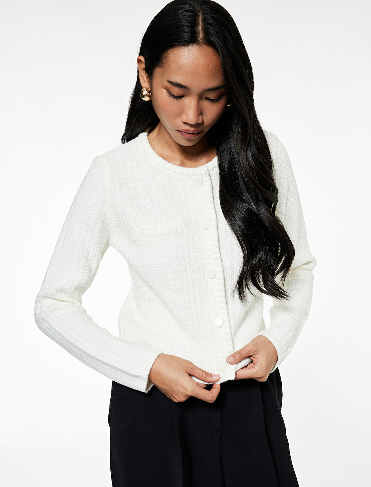 Aplike Detaylı Uzun Kollu Bisiklet Yaka Triko Hırka