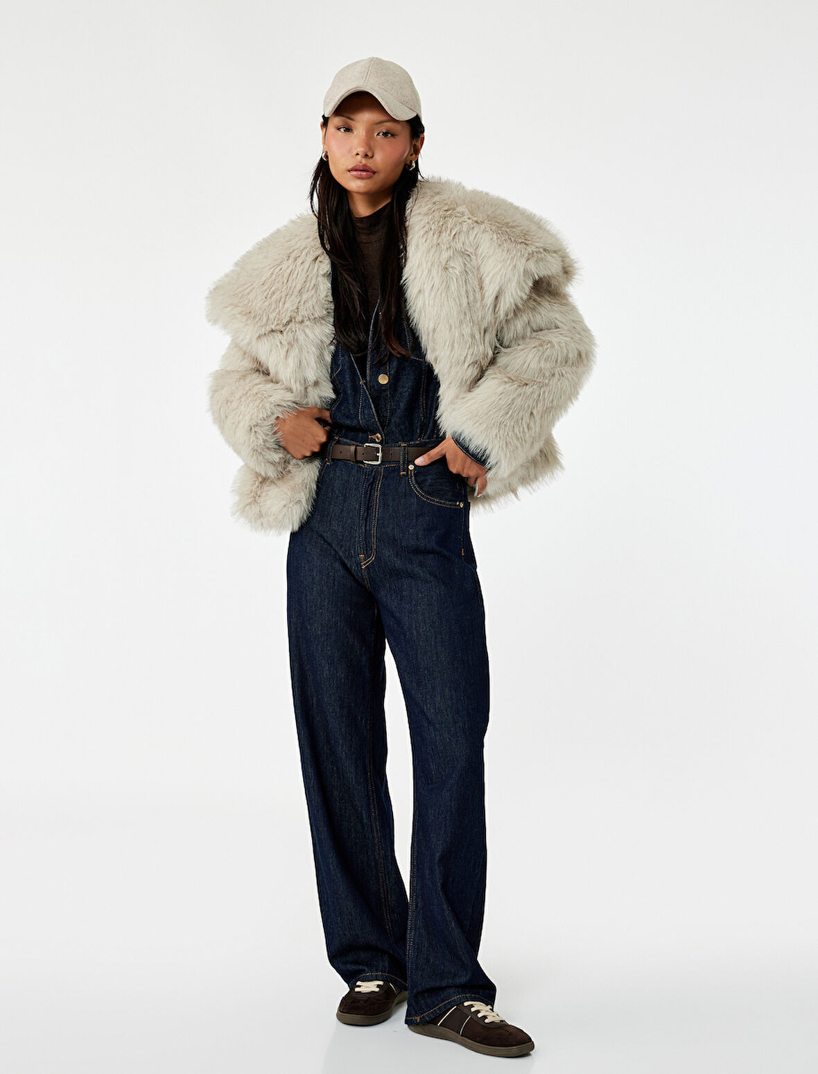 Geniş Yaka Oversize Suni Kürk Ceket