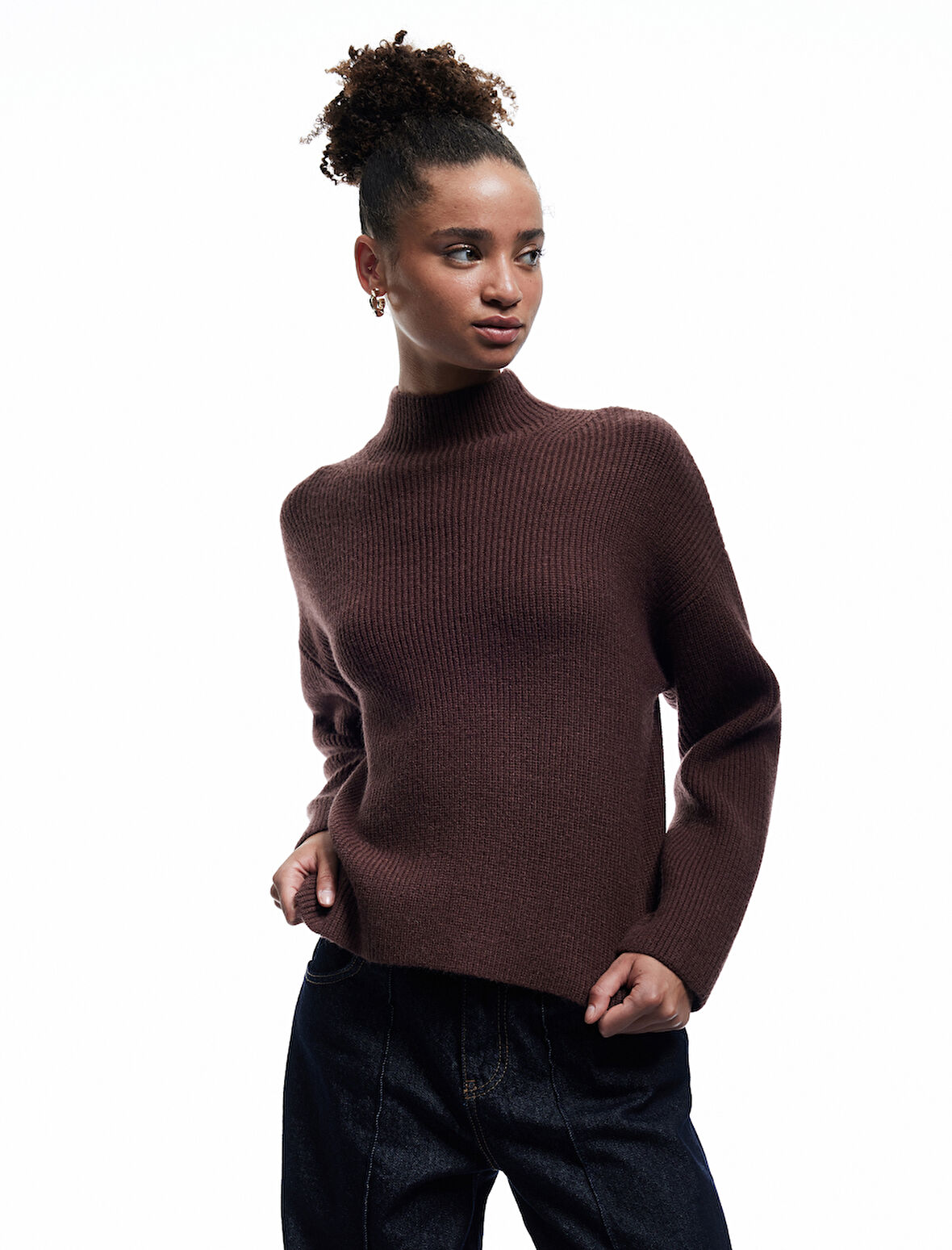 Dik Yaka Uzun Kollu Rahat Kalıp Basic Triko Kazak