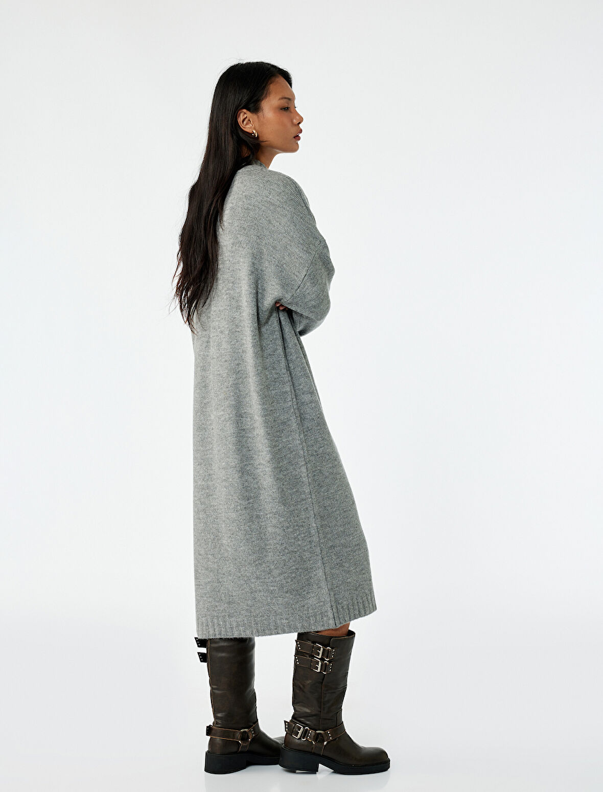 Dik Yaka Uzun Kollu Triko Midi Elbise