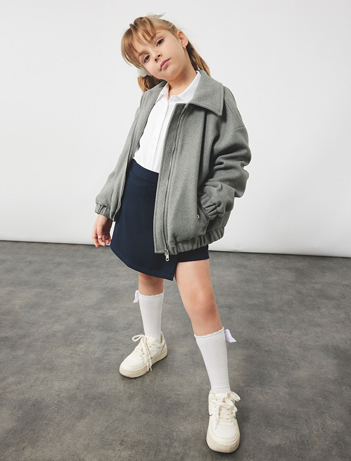 Uzun Kollu Cepli Fermuarlı Kaşe Bomber Ceket