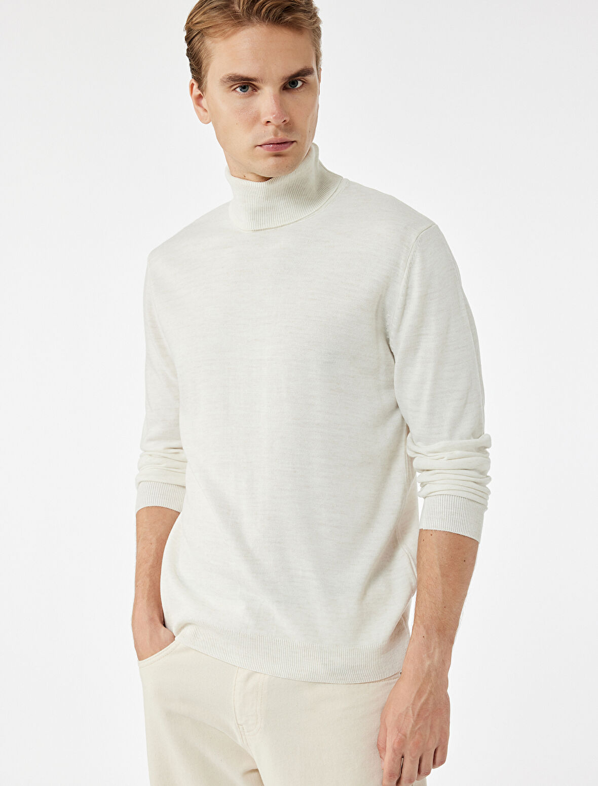 Uzun Kollu Basic Balıkçı Yaka Triko Kazak