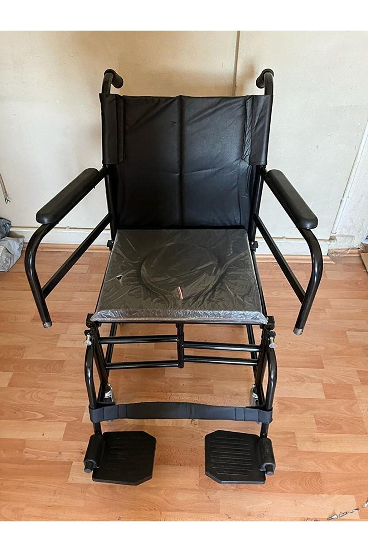 Medikalcim Koridor Arabası Yan Kolları Açılan Tekerlekli Hasta Tuvaleti Komot Koridor