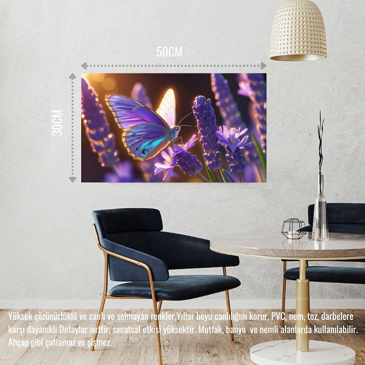 KELEBEK PARLAYAN GÜNEŞ IŞIĞI ALTINDA LAVANTA ÇİÇEĞİNİN ÜZERİNDE DİNLENİYOR 03 ÇERÇEVESİZ 50X30 CM PVC TABLO