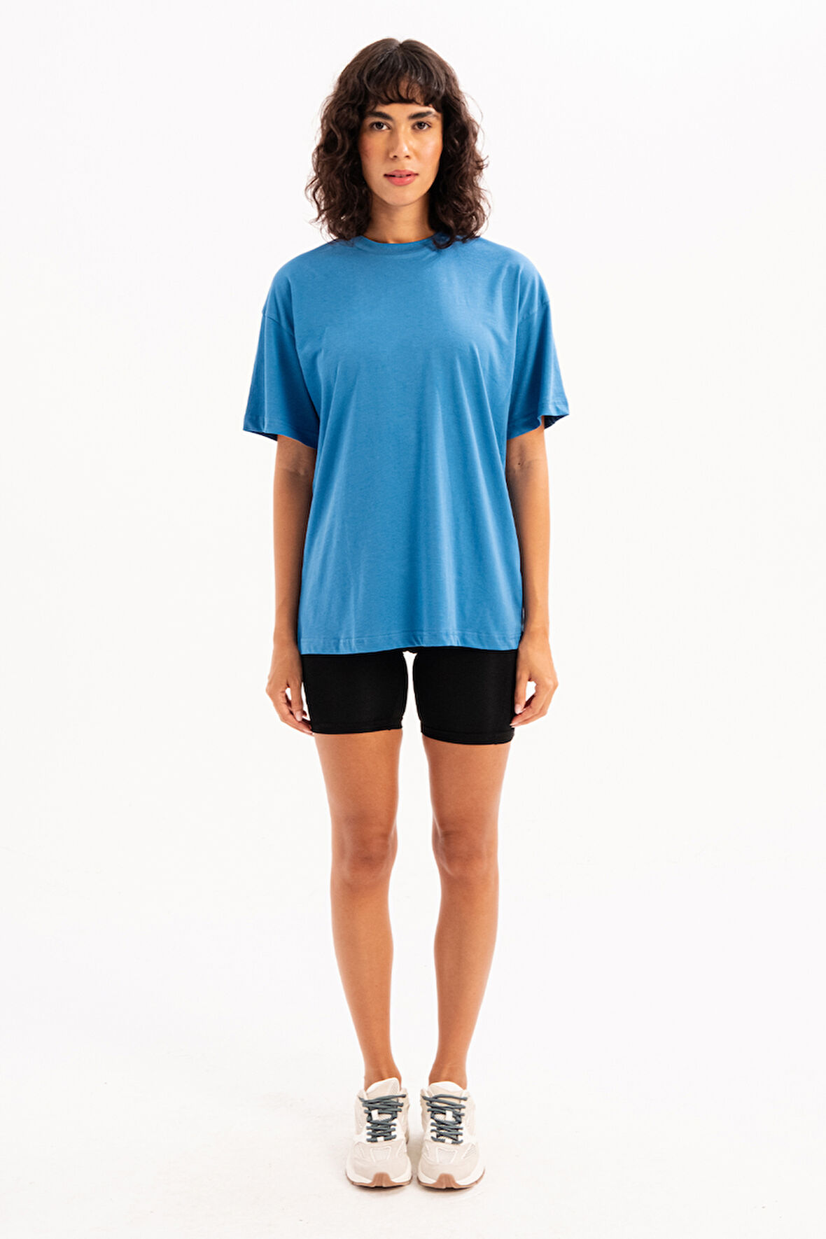 JUSTEVER 100% Pamuk Oversize Fit Bisiklet Yaka Siyah Kadın T-Shirt - Halo