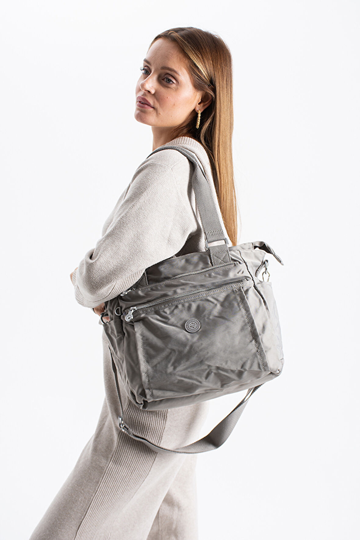 Kadın 4 Bölmeli Suya Dayanıklı Saten Kumaş Çapraz Ve Omuz Askılı Çanta