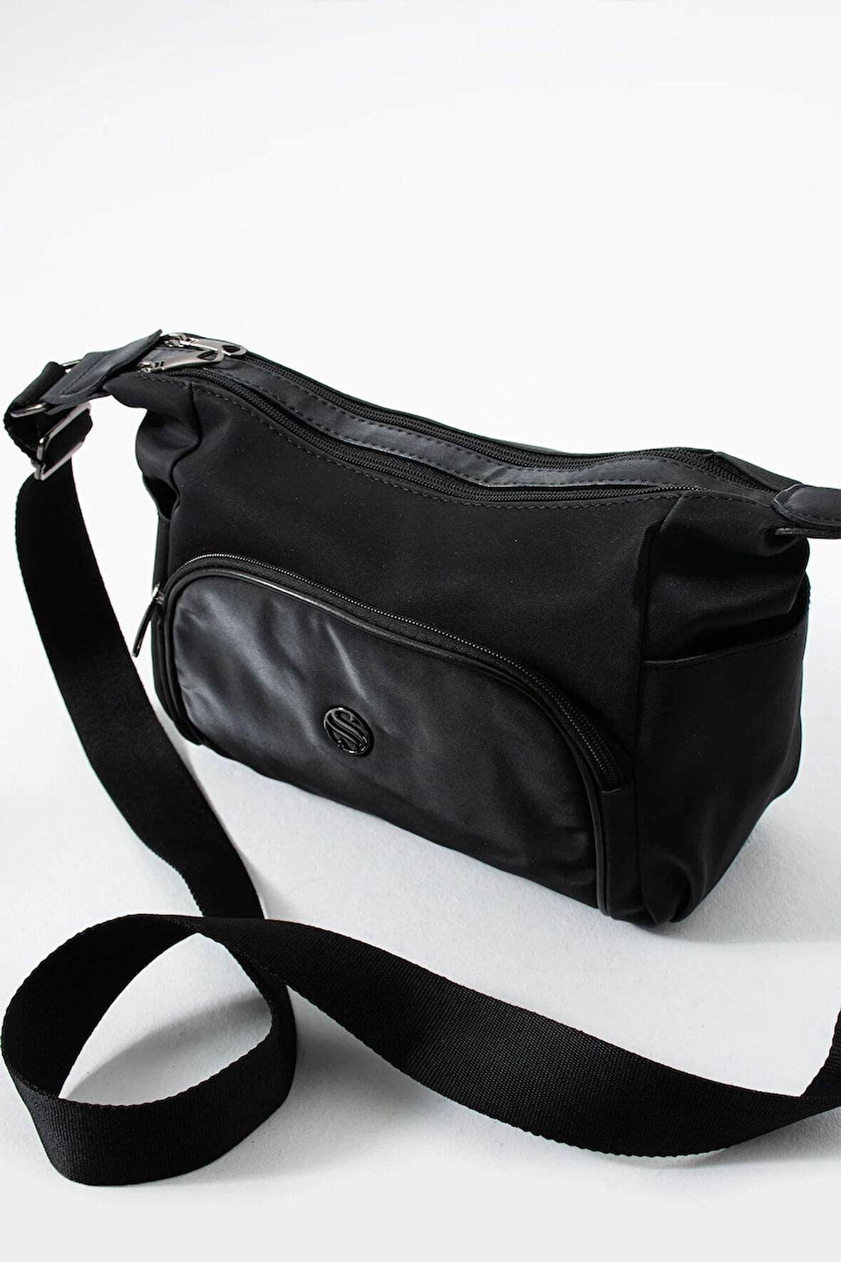 Kadın Ayarlanabilir Çapraz Askılı Çok Gözlü Suni Deri Omuz Çantası