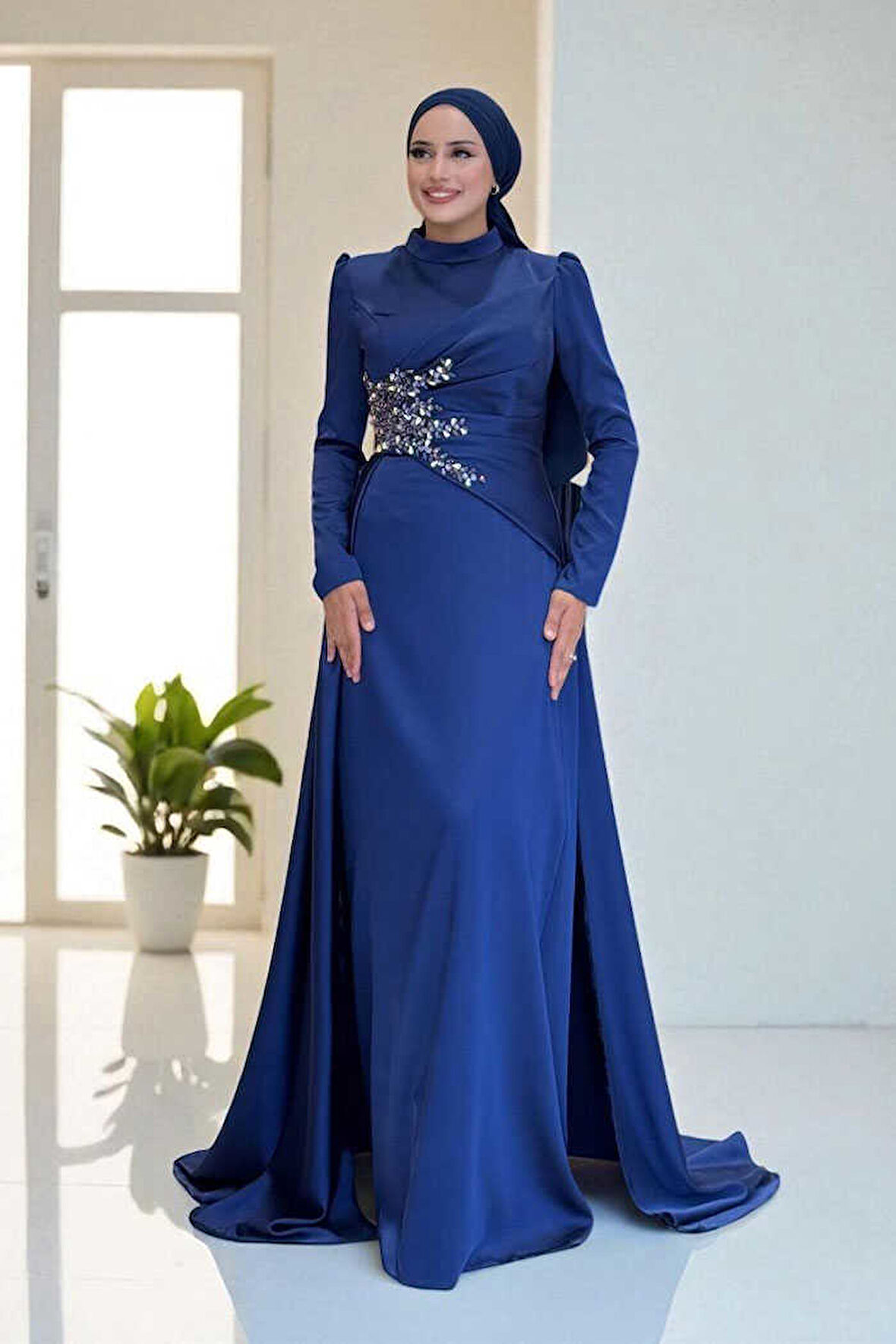 Taş Detaylı Saten Abiye 7027 Lacivert