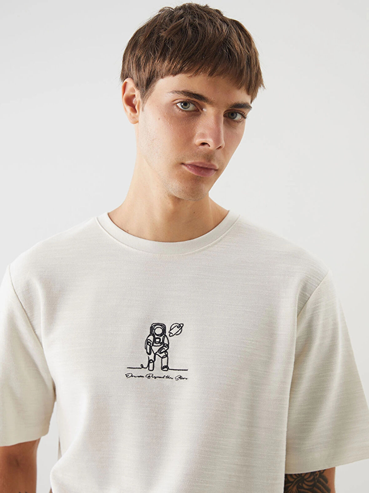 XSIDE Bej Bisiklet Yaka Kısa Kollu Baskılı Erkek Tişört