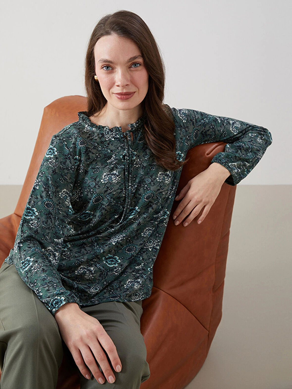 LCW Grace Yeşil Bağlamalı Yaka Çiçekli Bluz