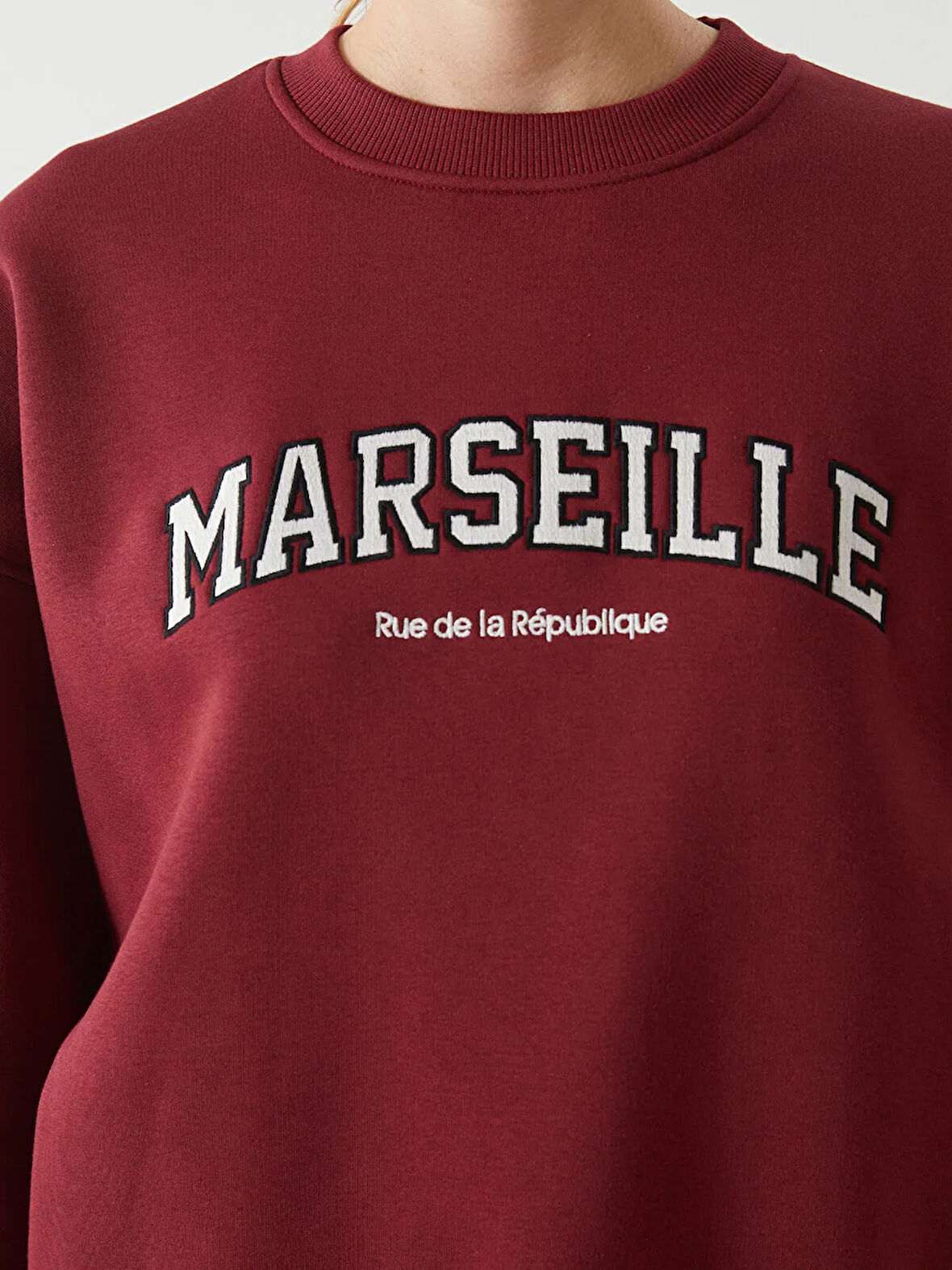 Bisiklet Yaka Nakışlı Oversize Kadın Kalın Sweatshirt_W4KY46Z8-HMS_8684681037252_M - L
