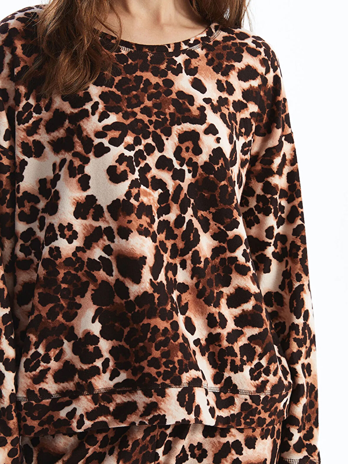 Bisiklet Yaka Leopar Desenli Polar Kadın Pijama Takımı_W4L555Z8-LQY_8684681317972_3XL