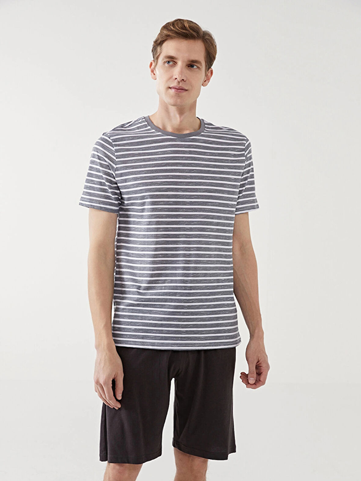 LC WAIKIKI Gri Standart Kalıp Erkek Şortlu Pijama Takımı