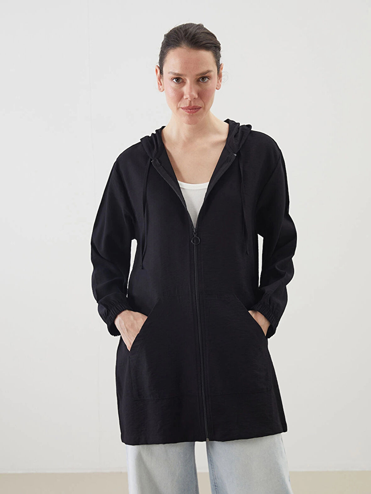 LCWAIKIKI Classic Siyah Kapüşonlu Kadın Tunik