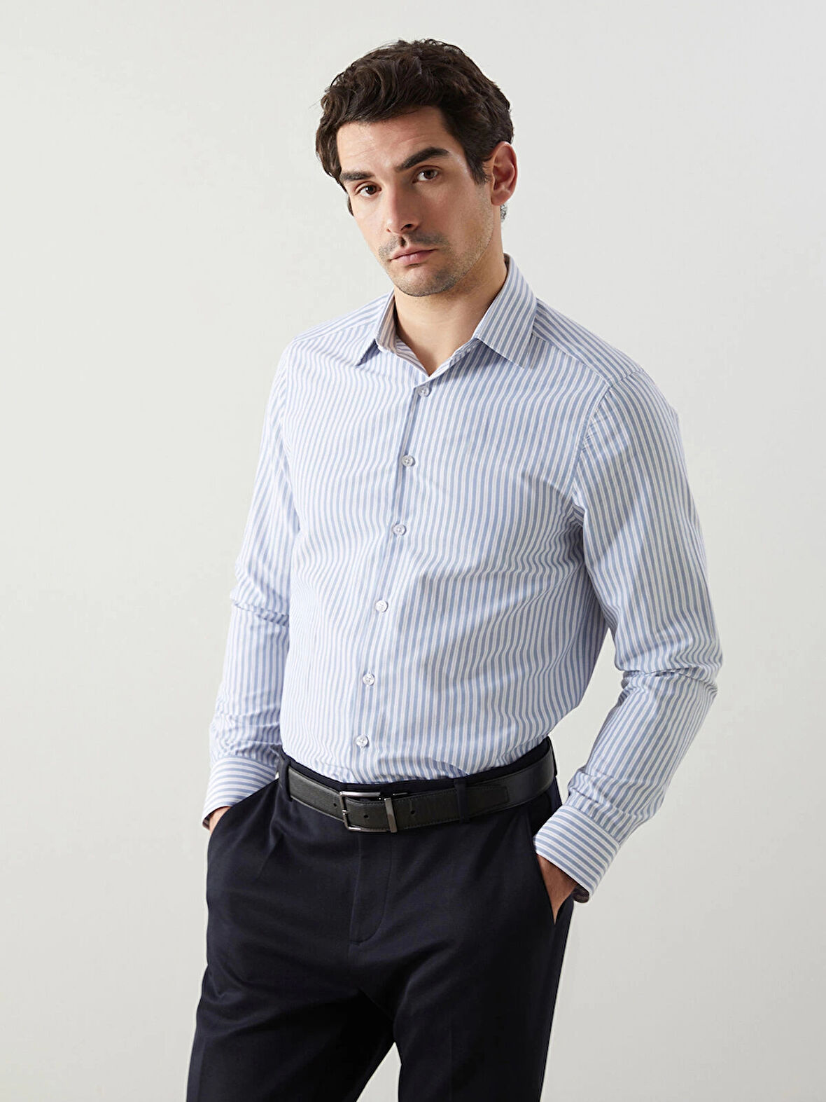 LCWAIKIKI Formal Mavi Slim Fit Uzun Kollu Çizgili Erkek Gömlek