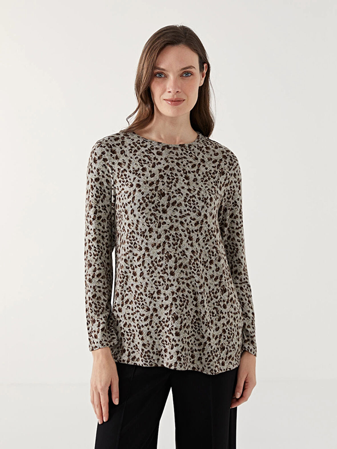 LC WAIKIKI BEJ Bisiklet Yaka Leopar Desenli Kadın Bluz