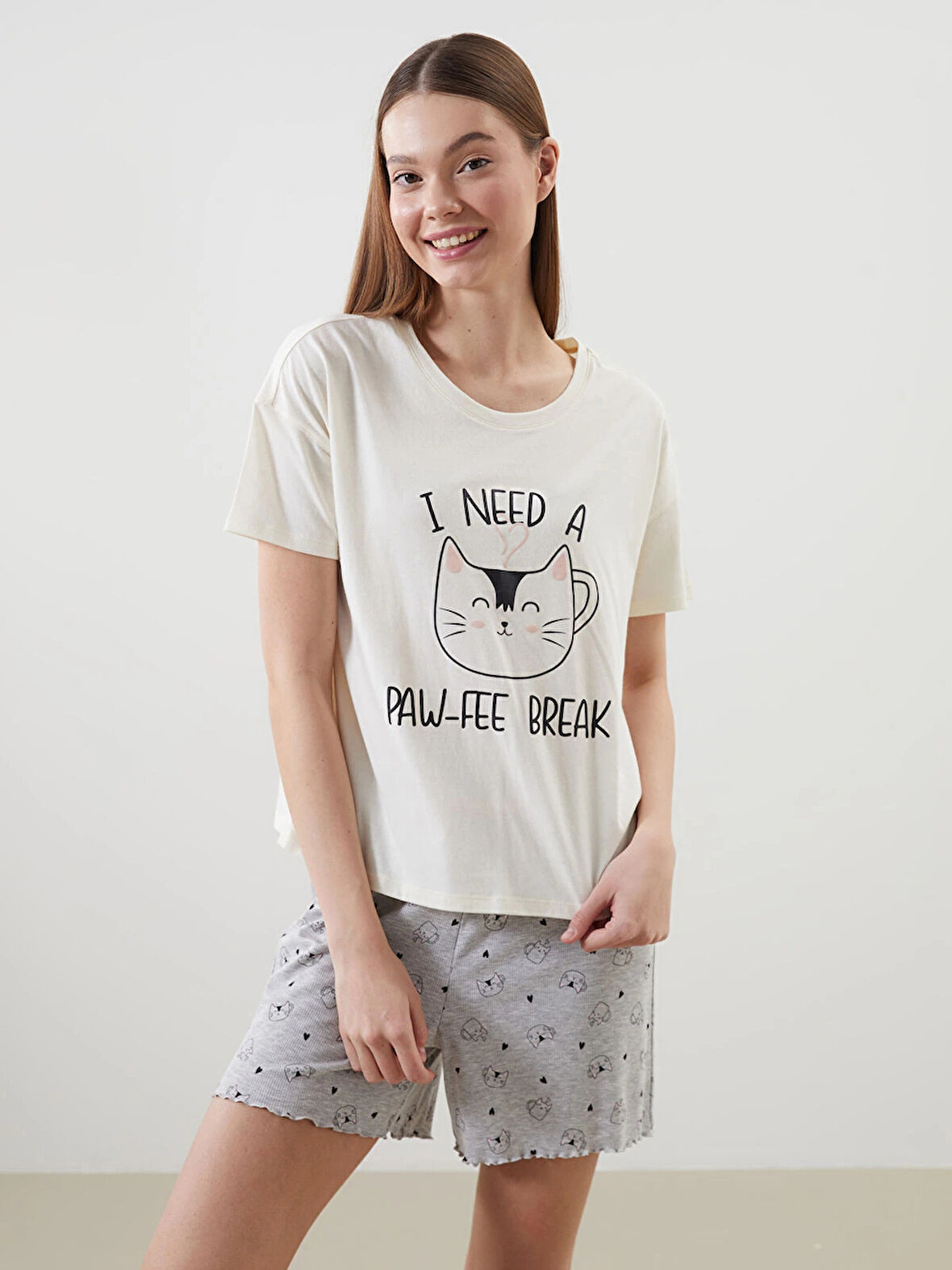 LCW DREAM Gri Bisiklet Yaka Baskılı Kadın Şortlu Pijama Takımı